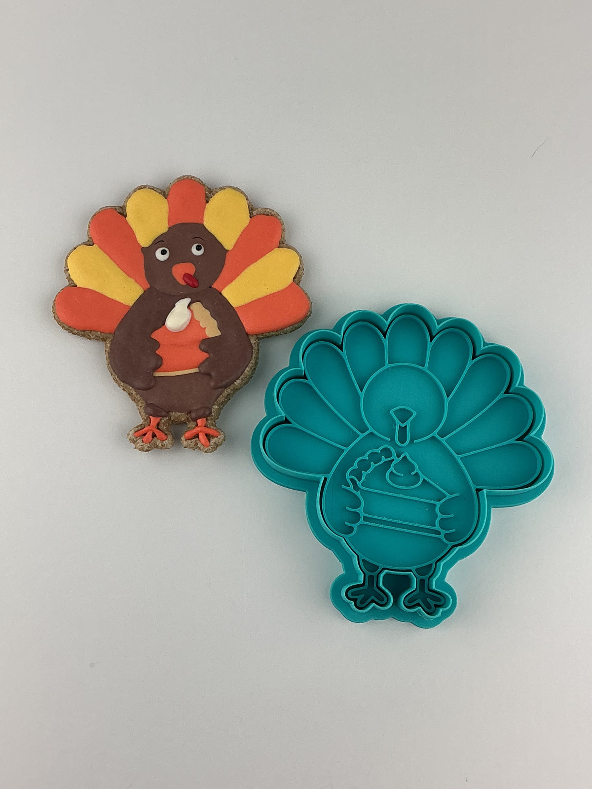 Turkey holding Pie Slice - Stamp and Cookie Cutter (VIP Members only)